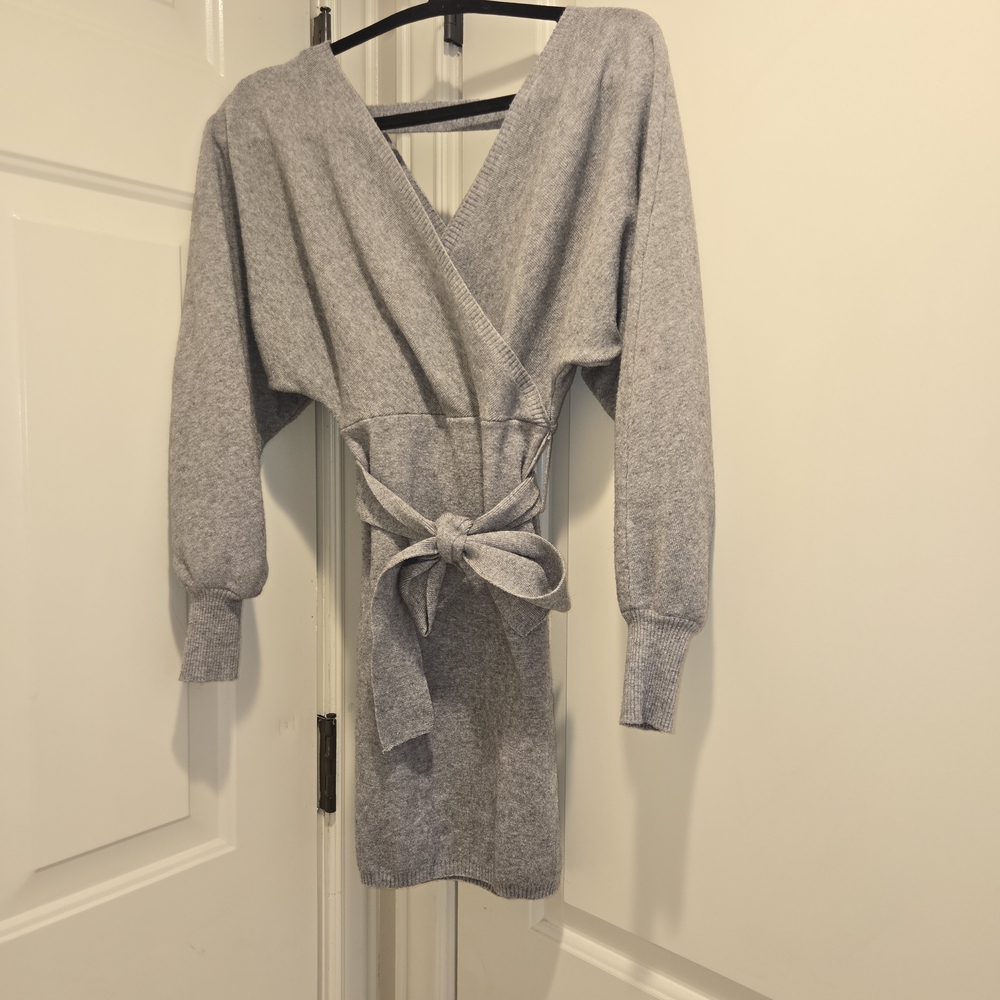 Forever 21 Heather Gray Knit Top